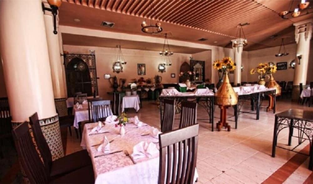 Hotel Club Hanane ワルザザート エクステリア 写真